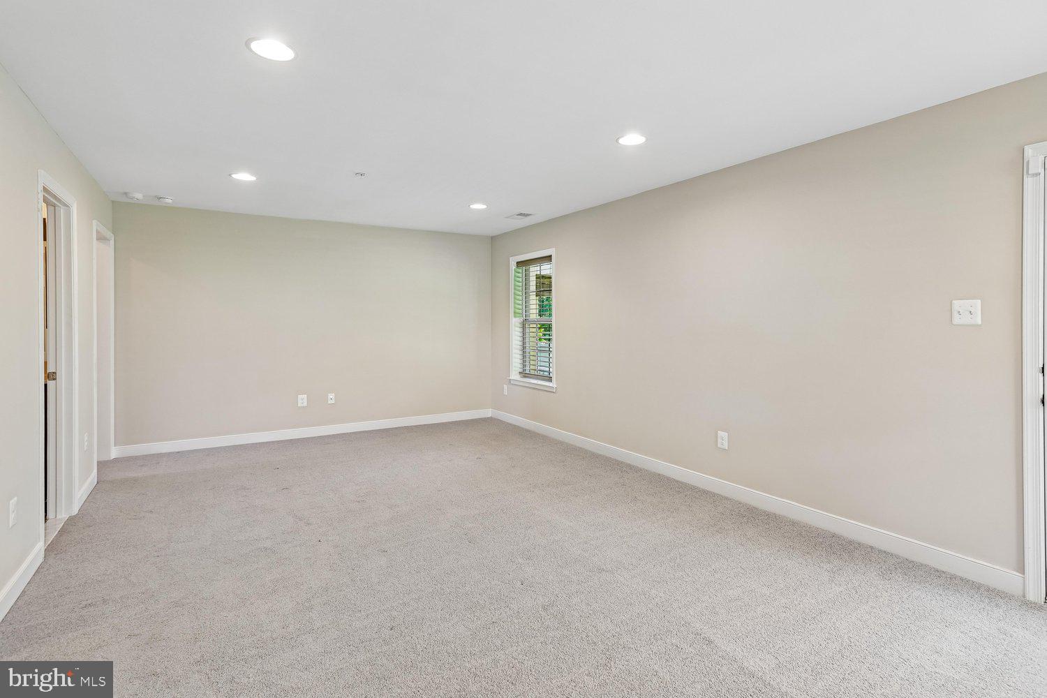 14010 Fox Hill Road Sparks Glencoe, MD 21152 - Photo 44 of 57 Family Room