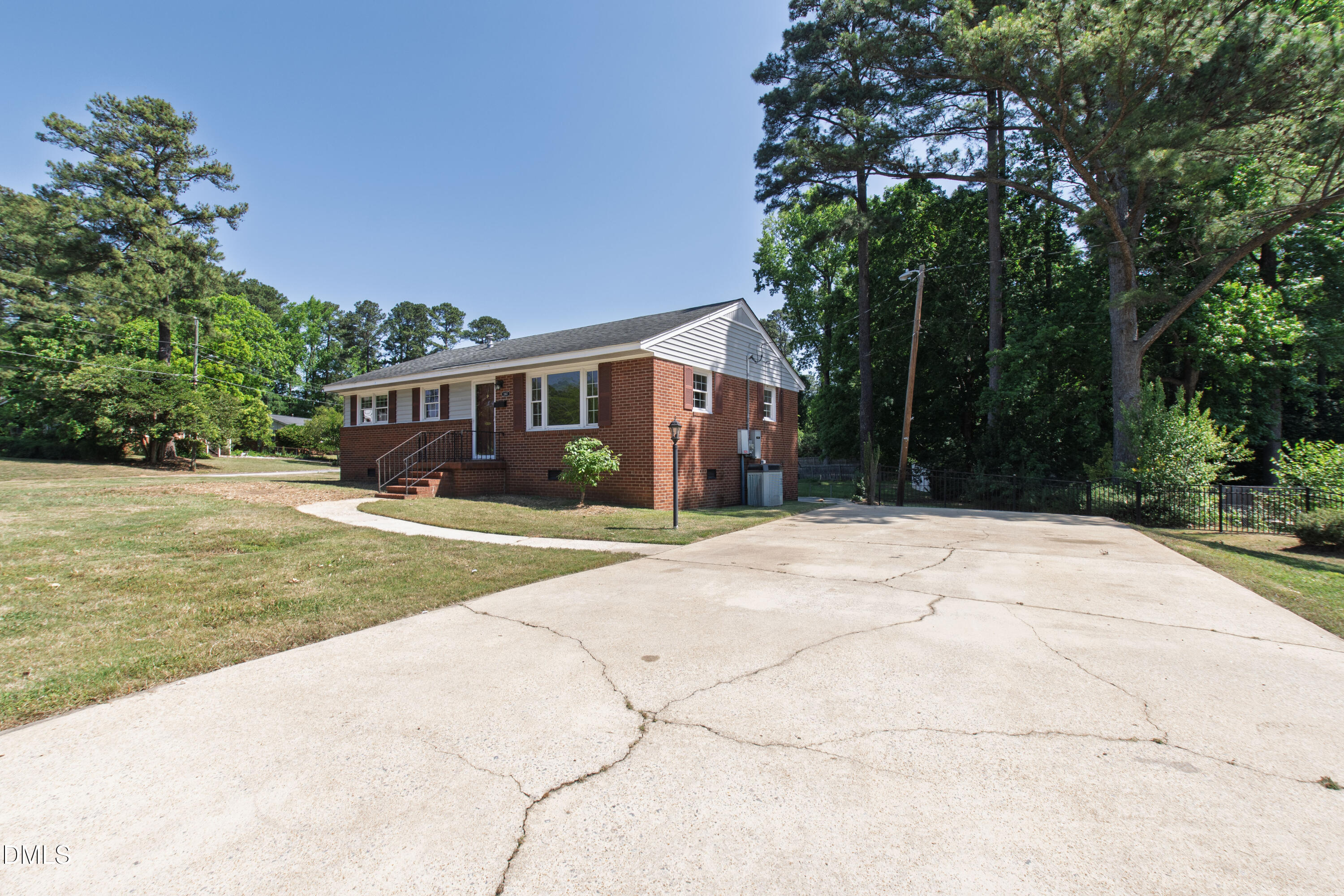 2467 Milburnie Road Raleigh, NC 27610 - Photo 10 of 34 Milburnie (3)