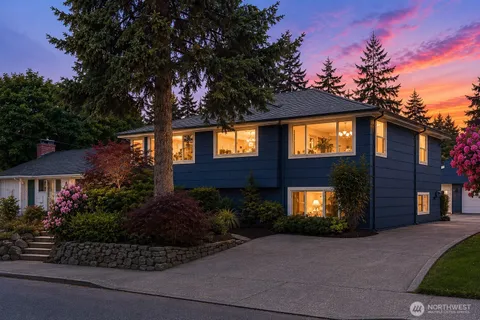$1,348,888 | 707 West Bertona Street, Seattle, WA 98119