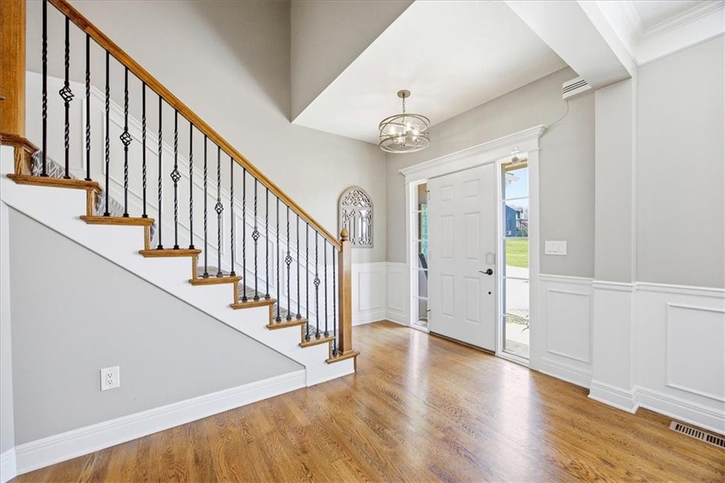 12512 South Gleason Road Olathe, KS 66061 - Photo 13 of 50