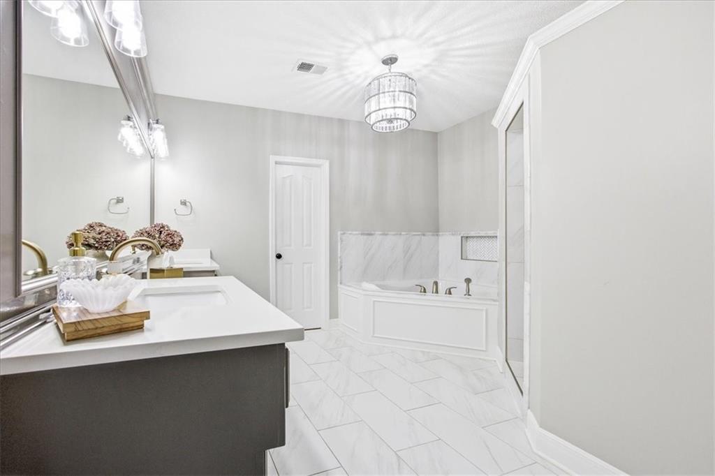 12512 South Gleason Road Olathe, KS 66061 - Photo 17 of 50