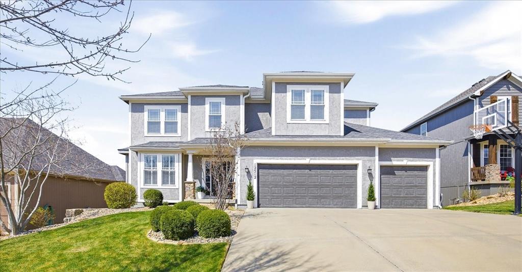 12512 South Gleason Road Olathe, KS 66061 - Photo 2 of 50