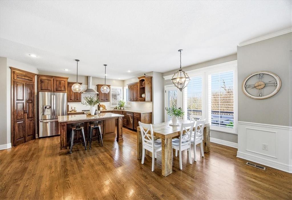 12512 South Gleason Road Olathe, KS 66061 - Photo 4 of 50