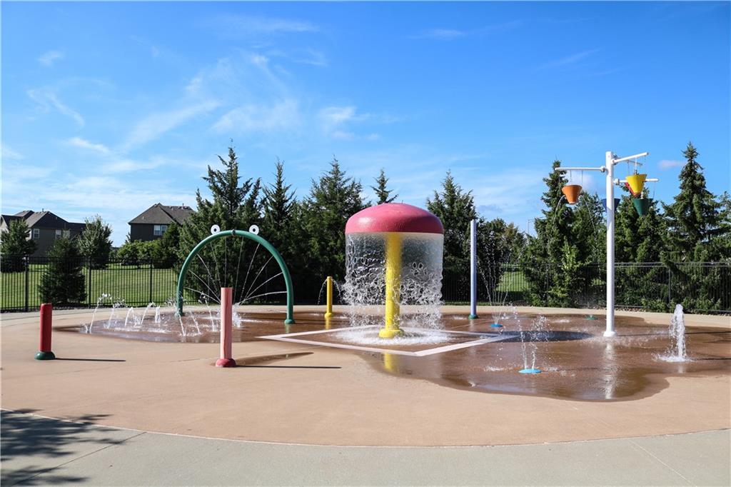 12512 South Gleason Road Olathe, KS 66061 - Photo 45 of 50