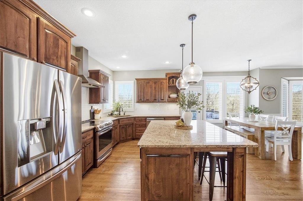 12512 South Gleason Road Olathe, KS 66061 - Photo 7 of 50