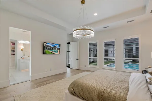 $1,499,975 | 4373 West Northwest Highway, Dallas, TX 75220