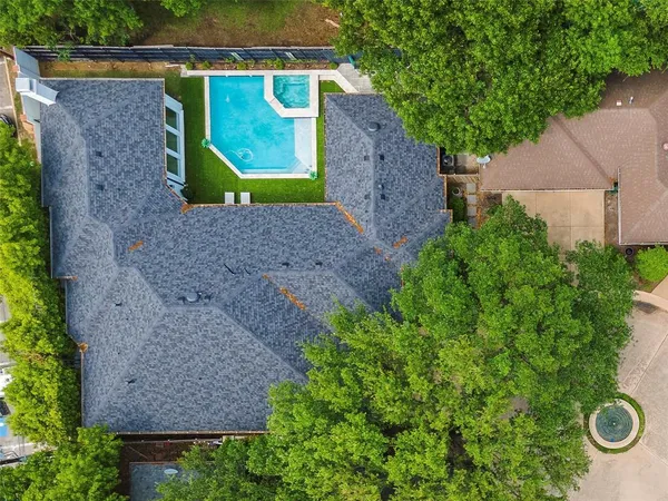 $1,499,975 | 4373 West Northwest Highway, Dallas, TX 75220
