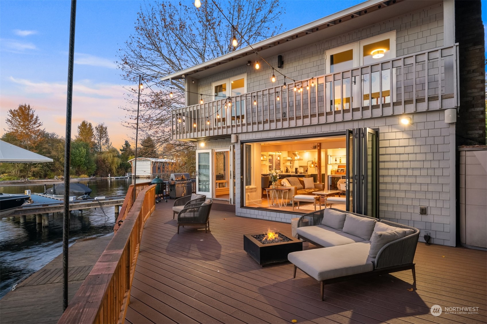3901 Lake Washington Boulevard North Renton, WA 98056 - Photo 24 of 31 a balcony with furniture and wooden floor