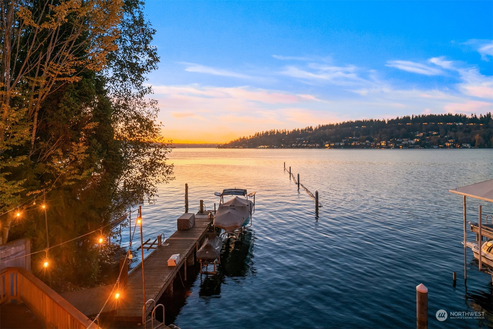 3901 Lake Washington Boulevard North Renton, WA 98056 - Photo 27 of 31 a view of an ocean from a balcony
