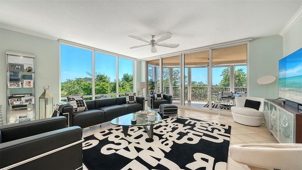 409 North Point Road, Unit 401 Osprey, FL 34229 - Photo 7 of 90