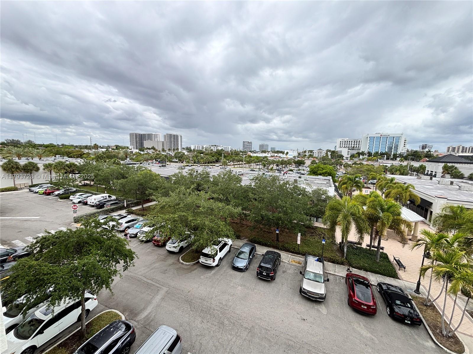 2775 Northeast 187th Street, Unit 403 Aventura, FL 33180 - Photo 11 of 12