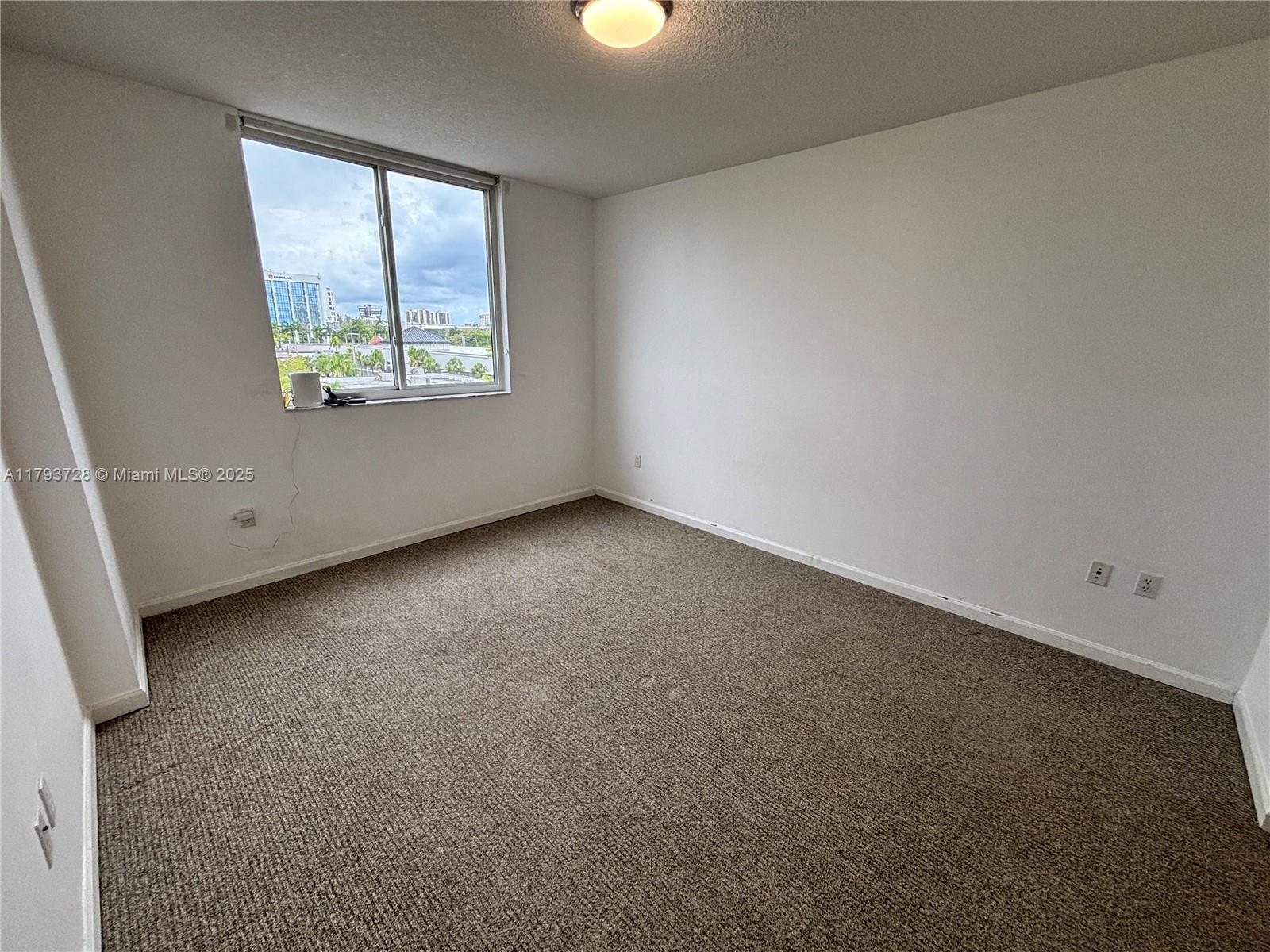 2775 Northeast 187th Street, Unit 403 Aventura, FL 33180 - Photo 5 of 12