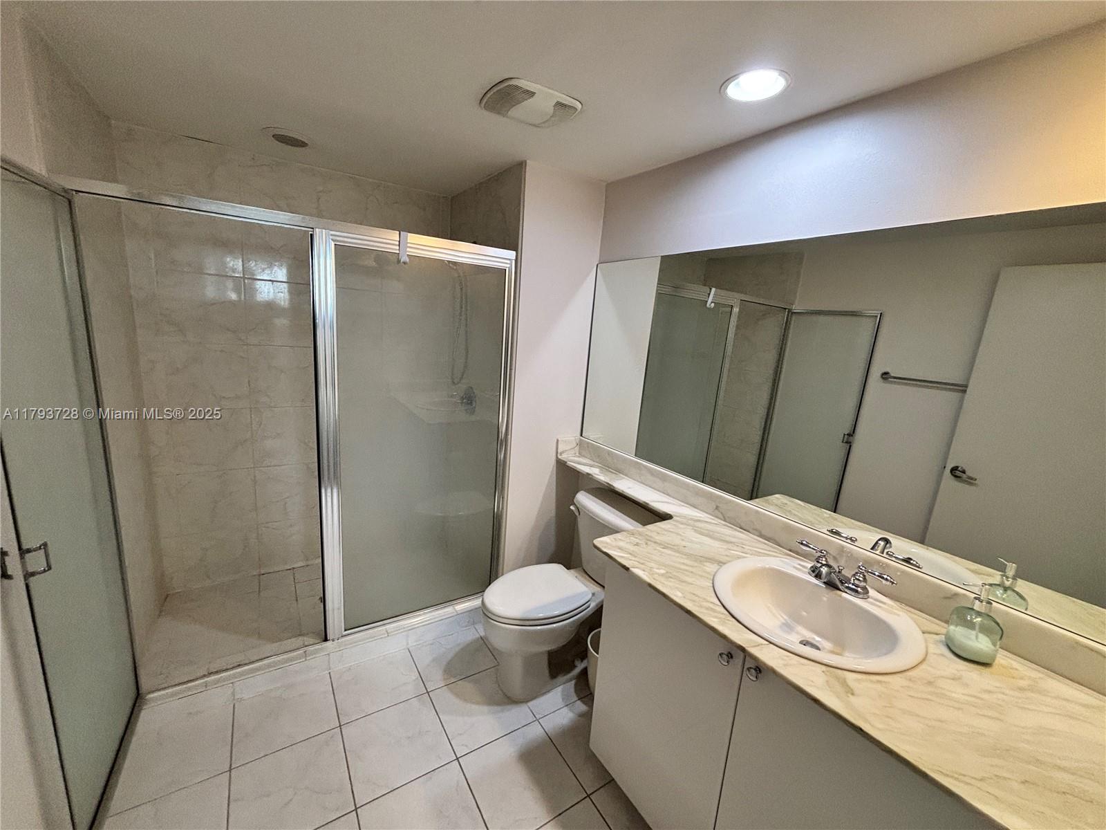 2775 Northeast 187th Street, Unit 403 Aventura, FL 33180 - Photo 9 of 12