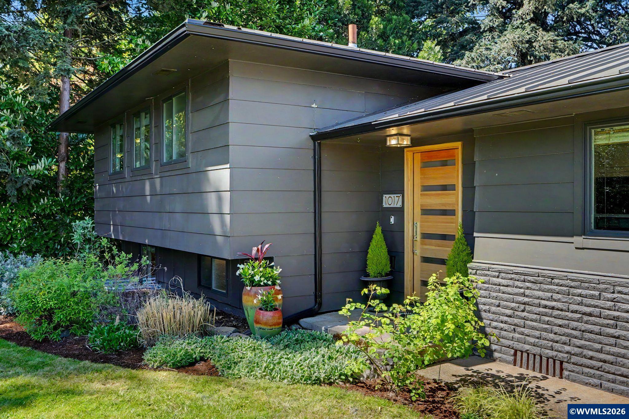 1017 Northwest Jones Avenue Albany, OR 97321 - Photo 8 of 50