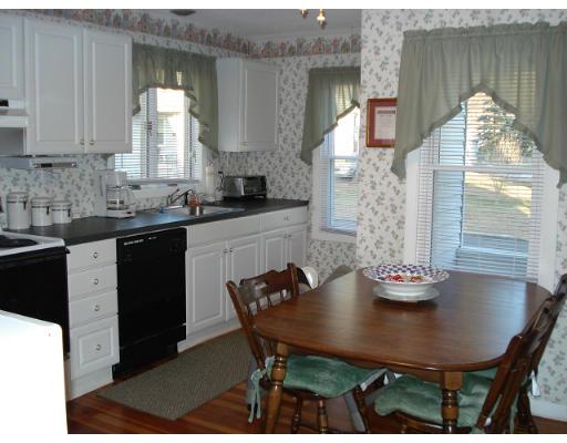 134 Carr Street Springfield, MA 01118 - Photo 2 of 16