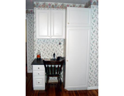 134 Carr Street Springfield, MA 01118 - Photo 4 of 16