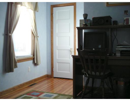 134 Carr Street Springfield, MA 01118 - Photo 7 of 16