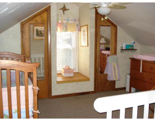 134 Carr Street Springfield, MA 01118 - Photo 9 of 16