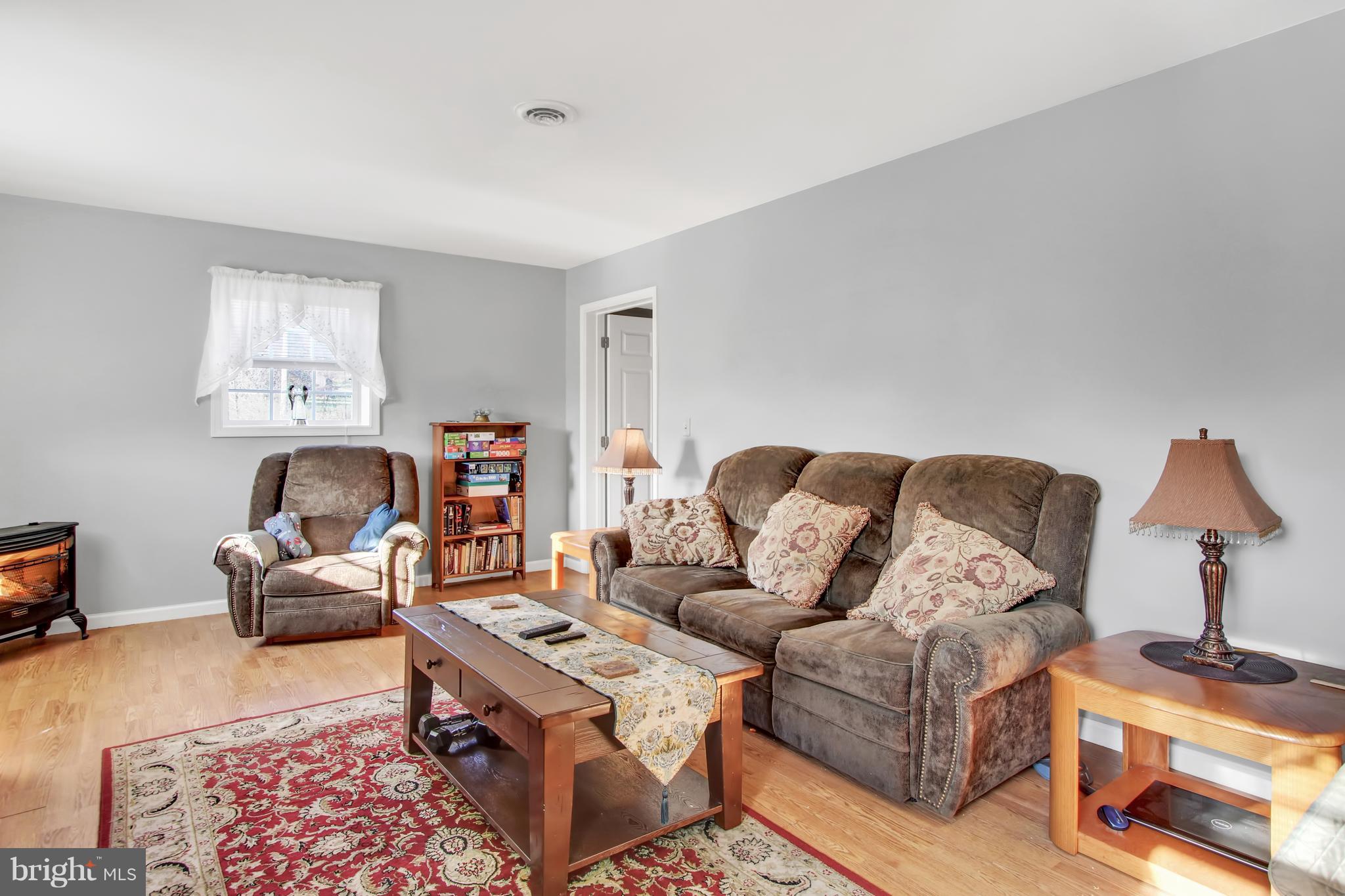 535 East Butter Road York, PA 17406 - Photo 14 of 38