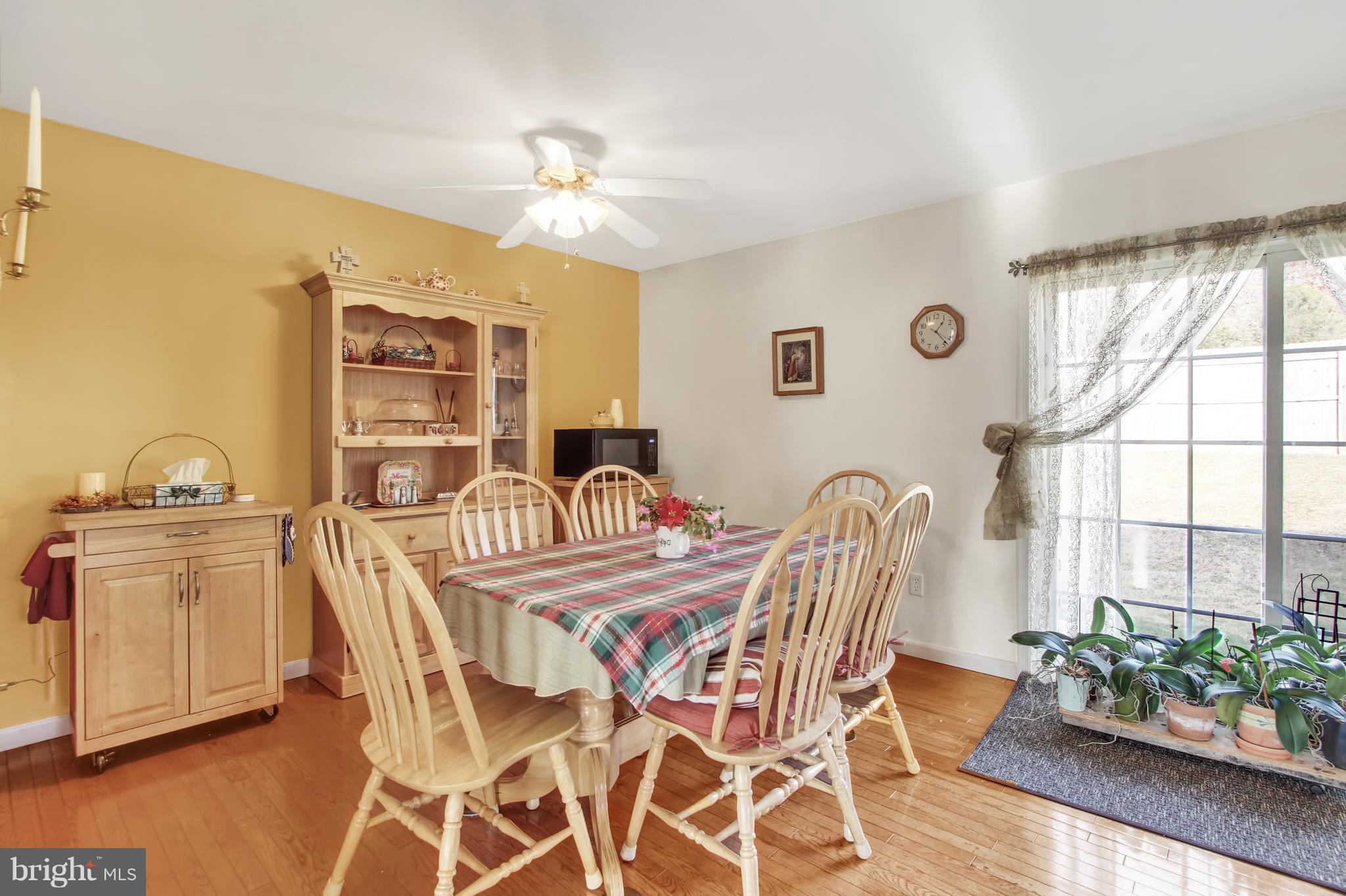 535 East Butter Road York, PA 17406 - Photo 8 of 38