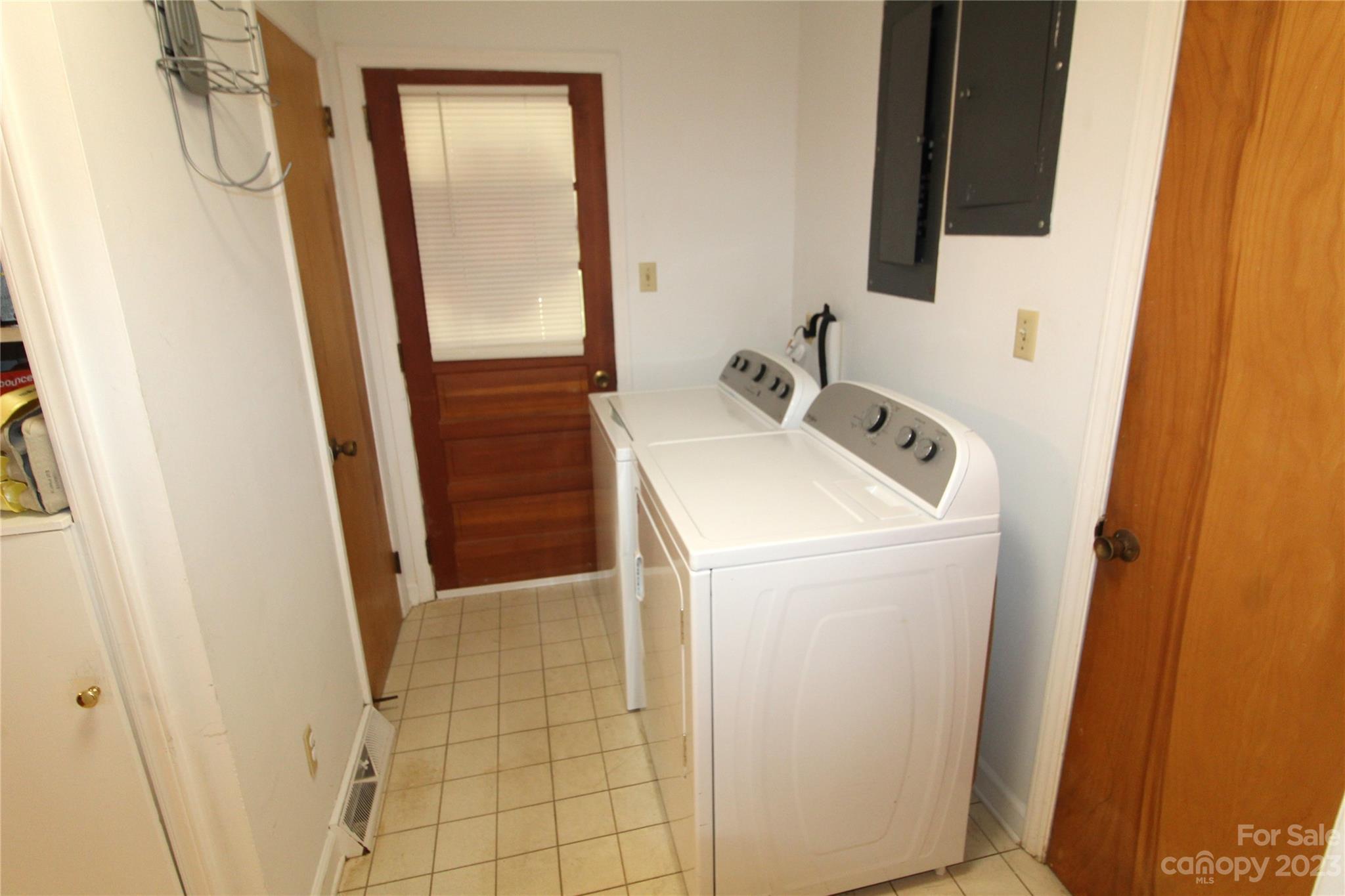 854 Wilmoth Road Clover, SC 29710 - Photo 24 of 33 a bathroom with a sink and mirror