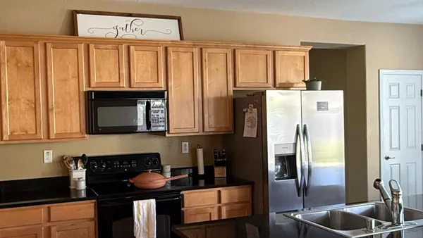 $2,295 | 6734 West Blackstone Lane, Peoria, AZ 85383