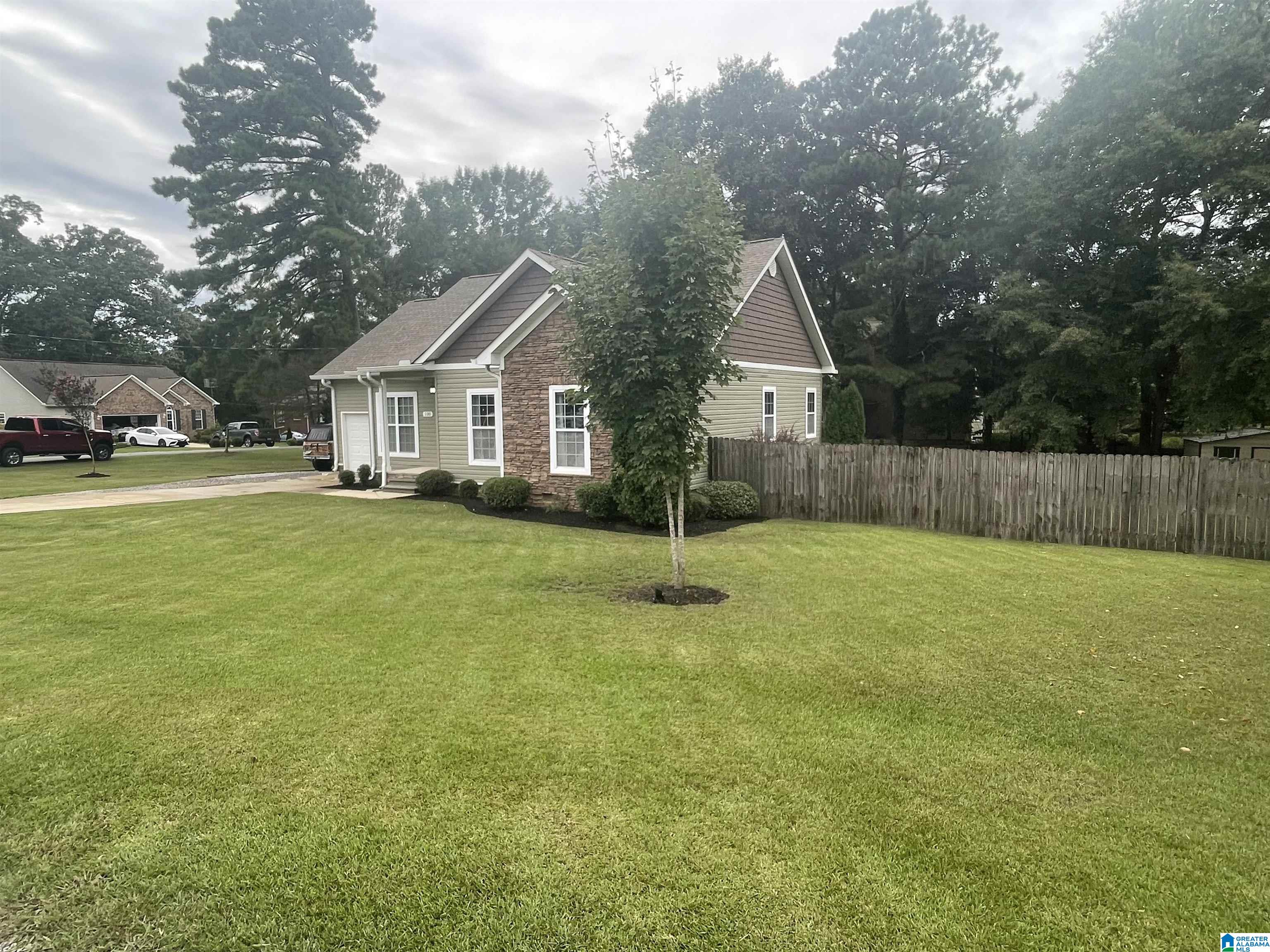 100 Lake View Circle Riverside, AL 35135 - Photo 2 of 24