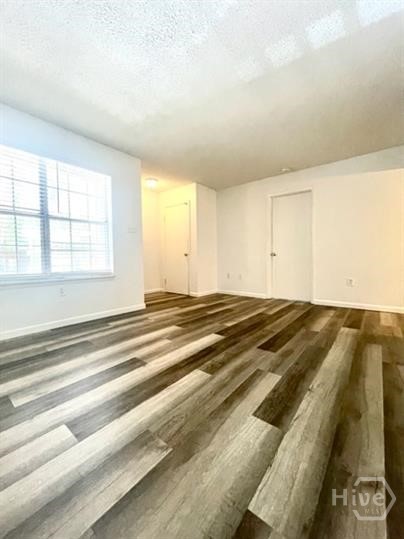 401 North Cromwell Road, Unit T1 Savannah, GA 31410 - Photo 4 of 19