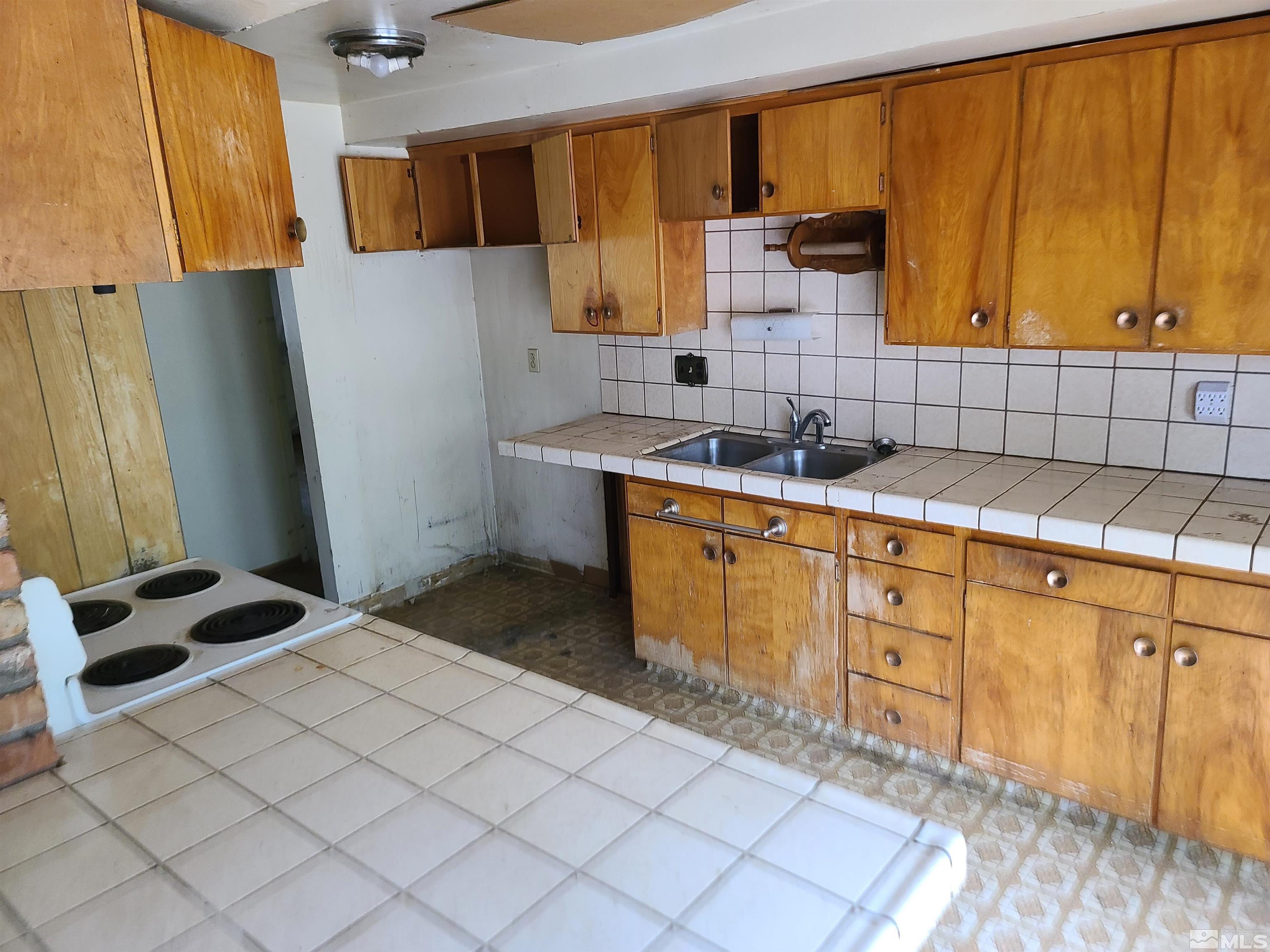 5235 Fenno Way Reno, NV 89519 - Photo 17 of 28 Photo 19