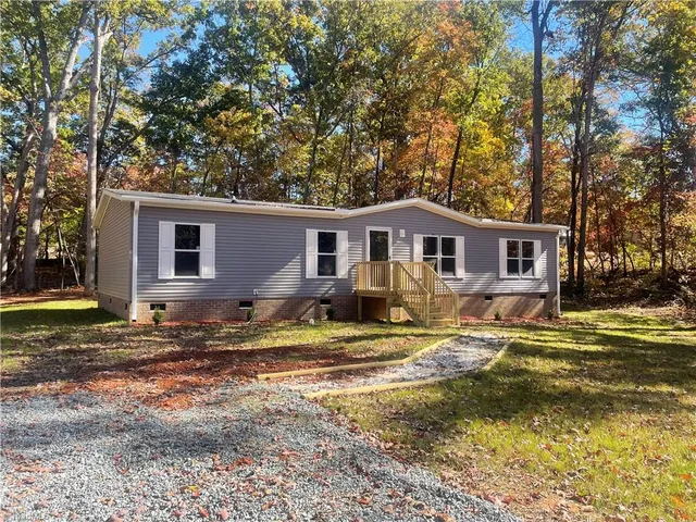 $259,900 | 152 Lester Drive, Lexington, NC 27292
