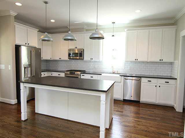 307 Mulberry Street Raleigh, NC 27604 - Photo 5 of 23 Kitchen