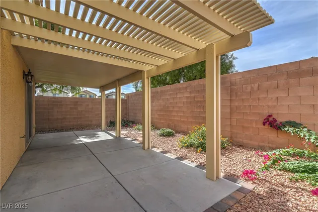 $499,900 | 8021 Dancing Springs Street, Las Vegas, NV 89143