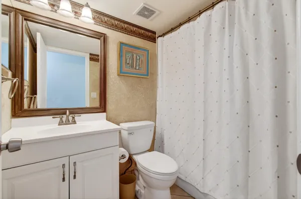 $299,999 | 2303 Bridgewood Drive, Unit 2303, Boca Raton, FL 33434