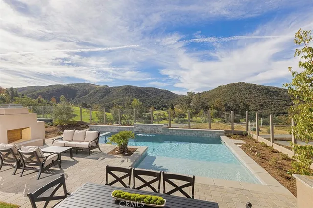 $1,259,000 | 2975 Place De Mouton, Bonsall, CA 92084