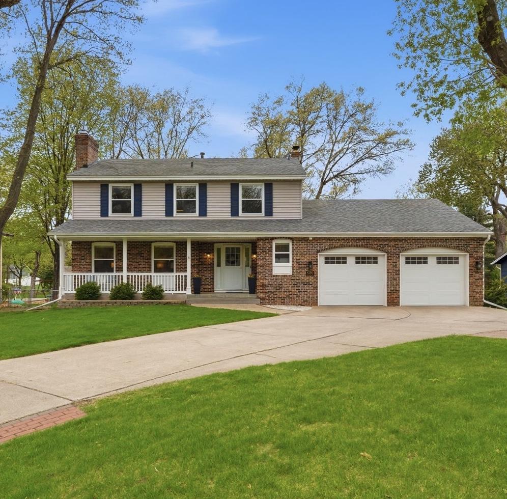 8390 Sunnyside Road Mounds View, MN 55112 - Photo 1 of 1 Gallery Image 1