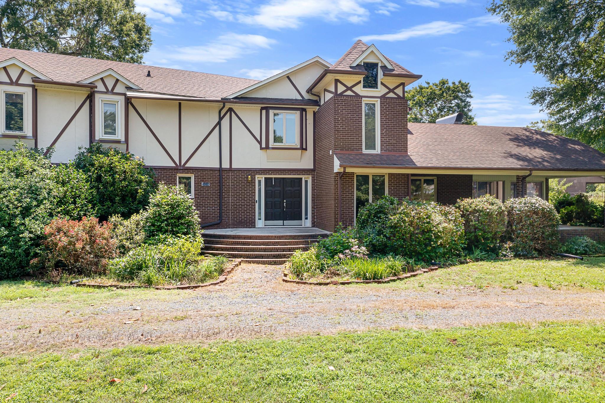24008 Carriker Road Albemarle, NC 28001 - Photo 4 of 48 Gallery Image 4