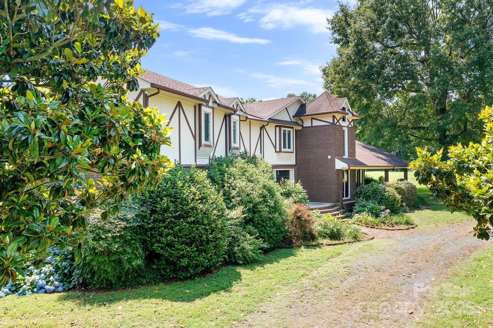 24008 Carriker Road Albemarle, NC 28001 - Photo 7 of 48 Gallery Image 7