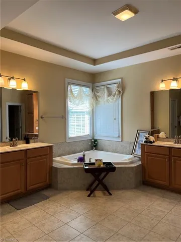 $629,900 | 2706 Edenridge Drive, High Point, NC 27265