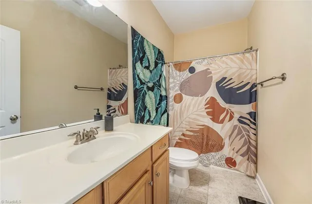 $629,900 | 2706 Edenridge Drive, High Point, NC 27265