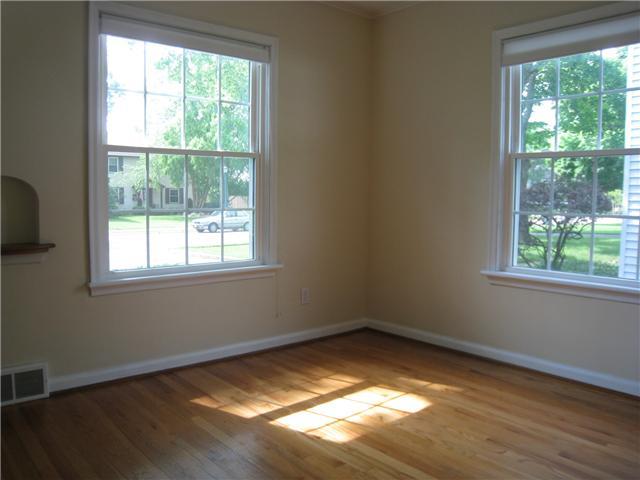360 South Gould Road Columbus, OH 43209 - Photo 3 of 9 Gallery Image 3