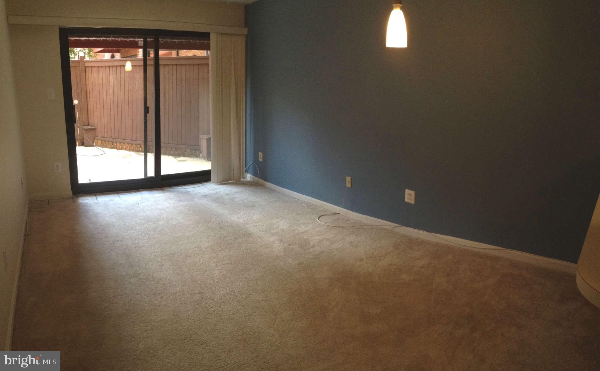 1029 North Stuart Street, Unit 103 Arlington, VA 22201 - Photo 2 of 6 Living Room