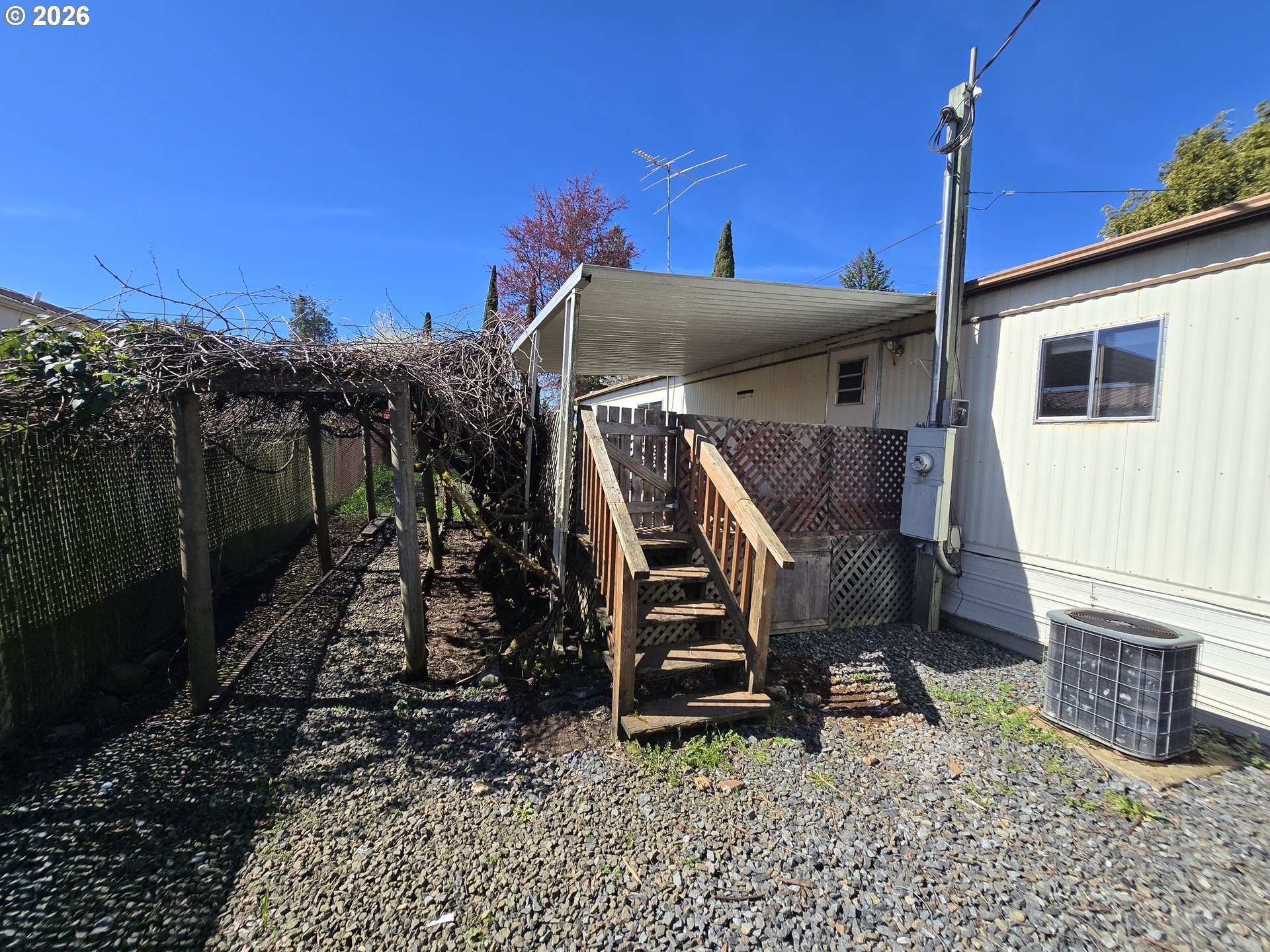 101 Northeast Darrell Avenue Winston, OR 97496 - Photo 4 of 15