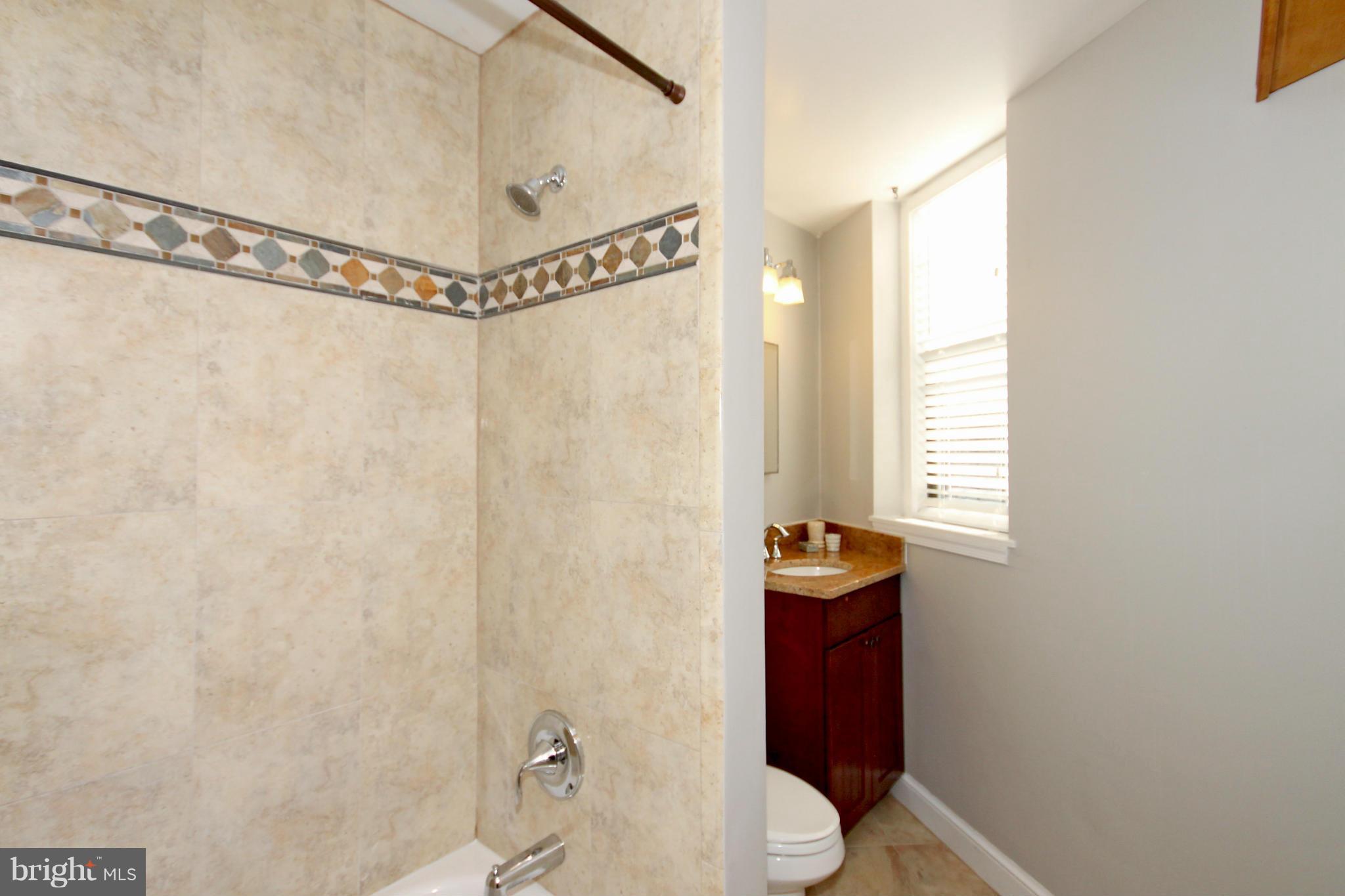 1200 East Capitol Street Northeast, Unit 7 Washington, DC 20002 - Photo 16 of 30 Bath