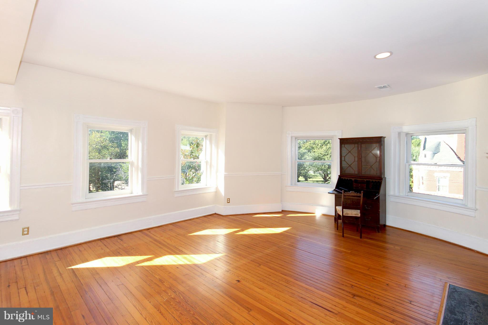 1200 East Capitol Street Northeast, Unit 7 Washington, DC 20002 - Photo 21 of 30 Living Room