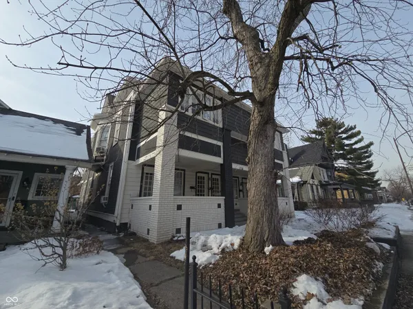 $2,200 | 1728 North Delaware Street, Indianapolis, IN 46202