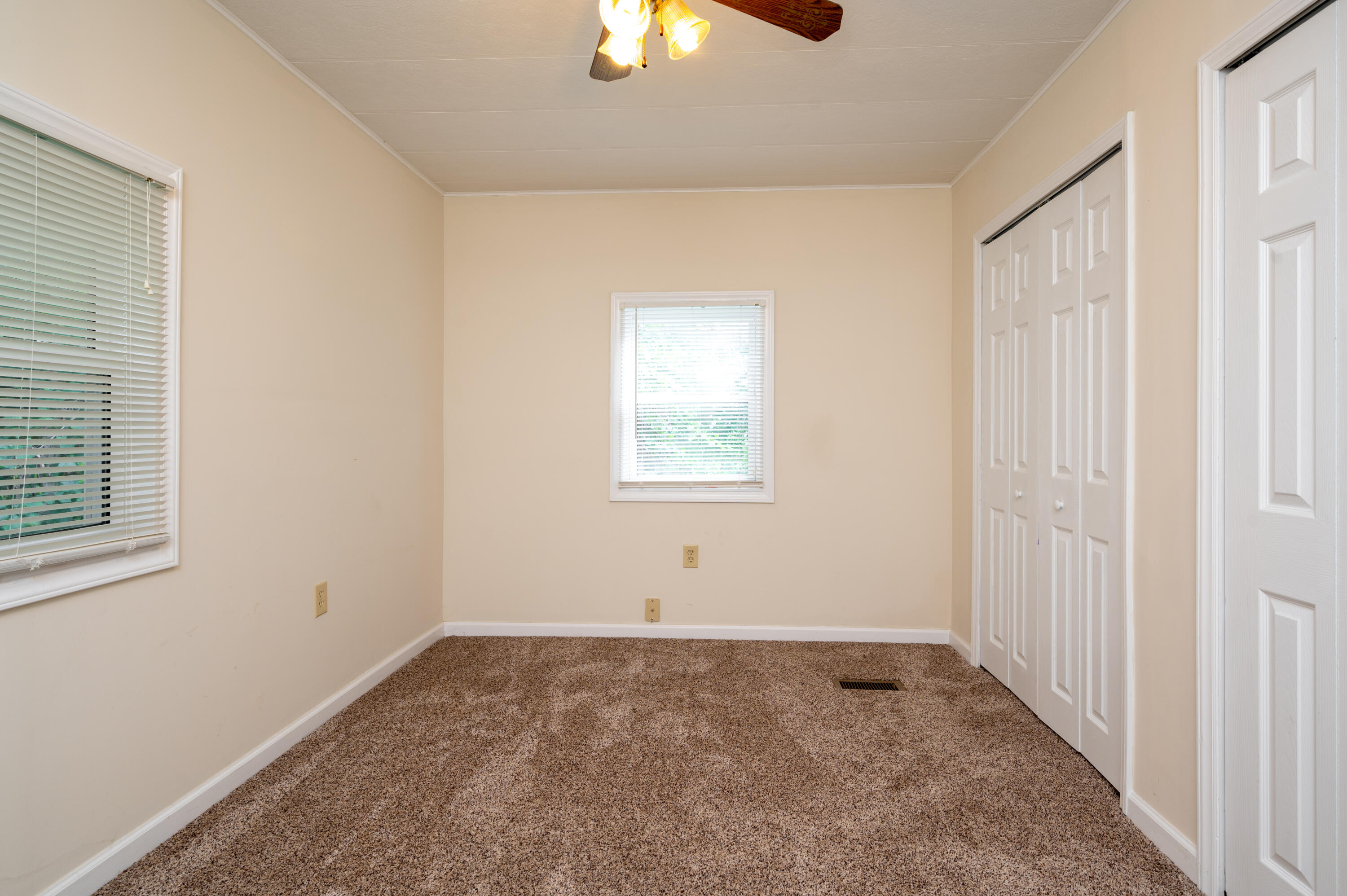 596 Mitchell Road Kingsport, TN 37663 - Photo 23 of 62 Mitchell Rd-8