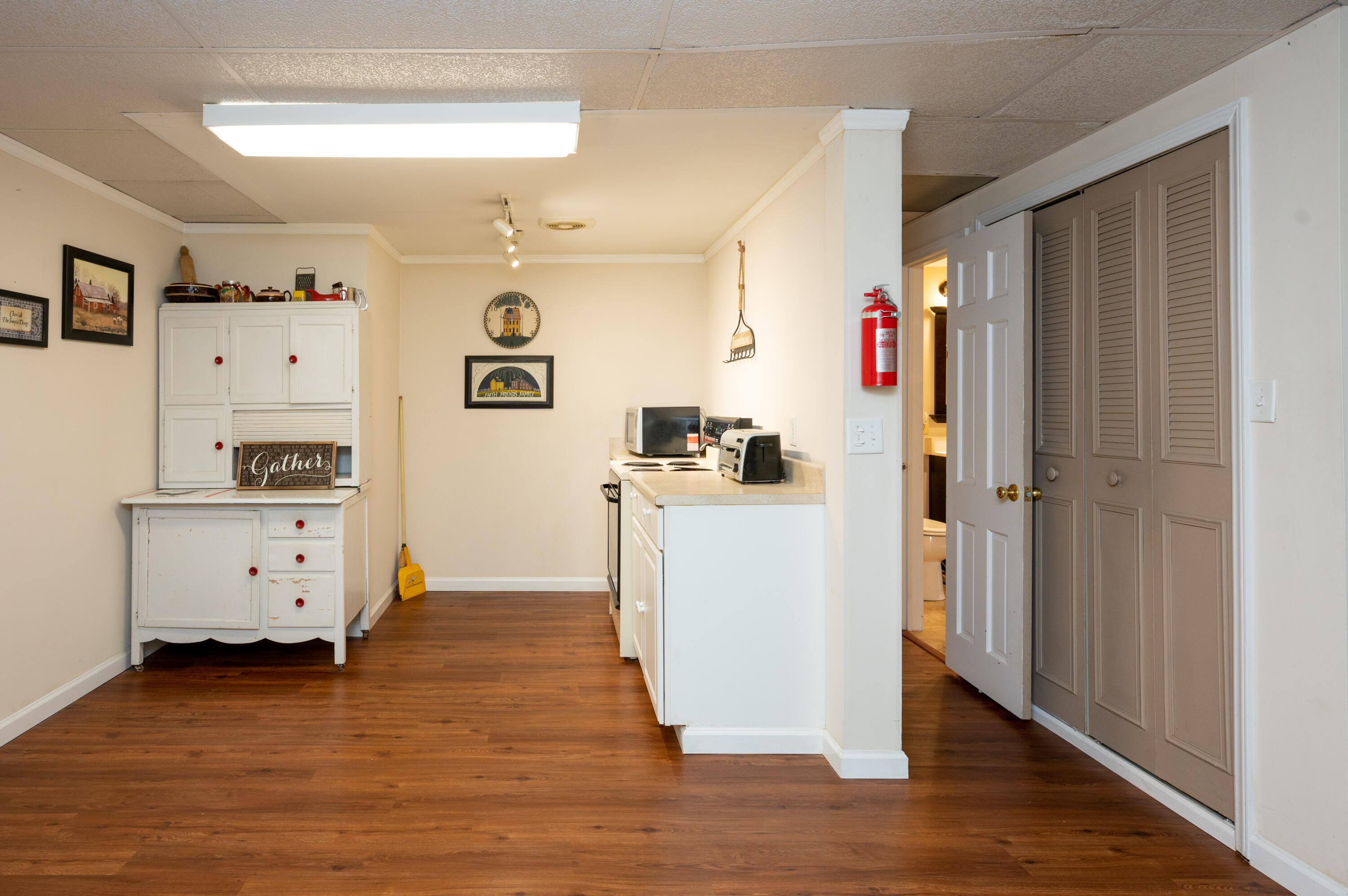 596 Mitchell Road Kingsport, TN 37663 - Photo 34 of 62 Mitchell Rd-36