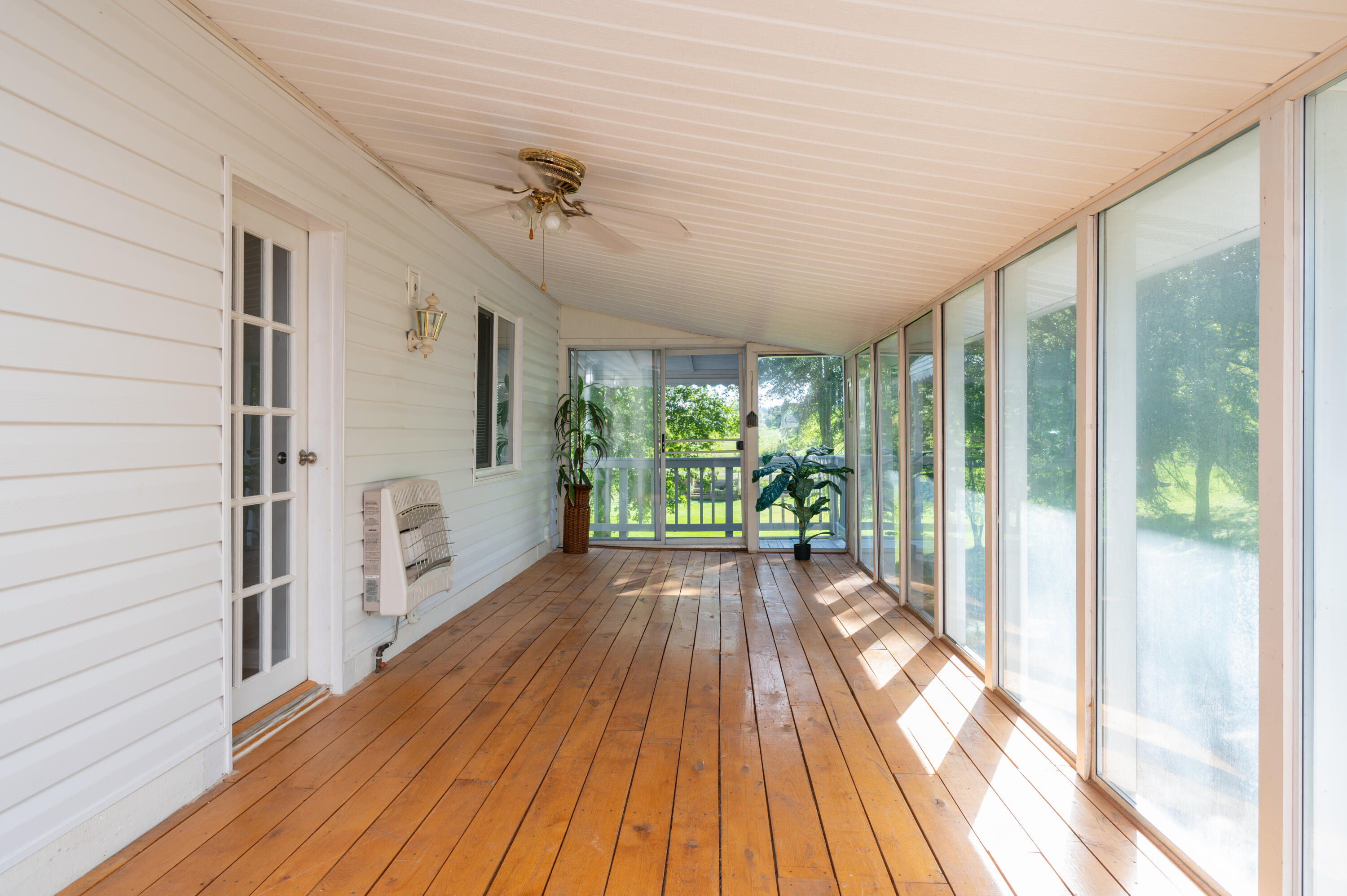 596 Mitchell Road Kingsport, TN 37663 - Photo 10 of 62 Mitchell Rd-26