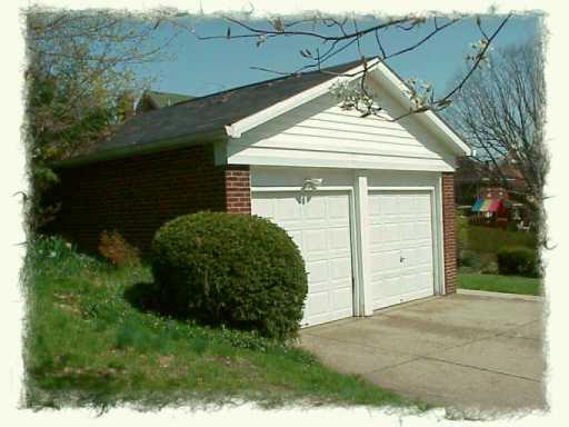 256 Arden Road Mt. Lebanon, PA 15216 - Photo 7 of 8 Gallery Image 7