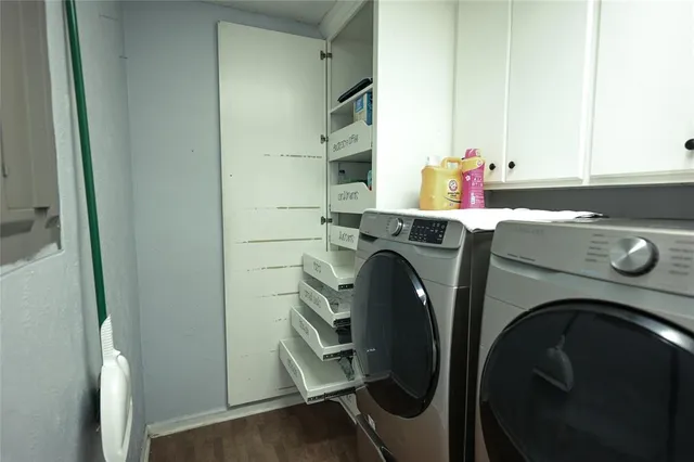 $215,000 | 516 Northwest Renfro Street, Burleson, TX 76028